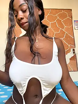 Astergray21 online show from December 2025 01:40:01 PM