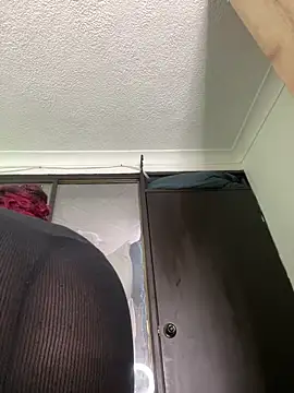 Astergray21 online show from February 2026 01:05:01 PM