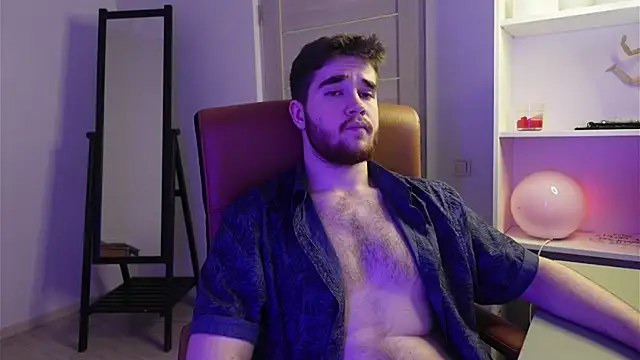 Snapshot of Mark_Maxim chatting on October 2025 08:19:01 PM Mark Maxim online show from October 2025 08:19:01 PM