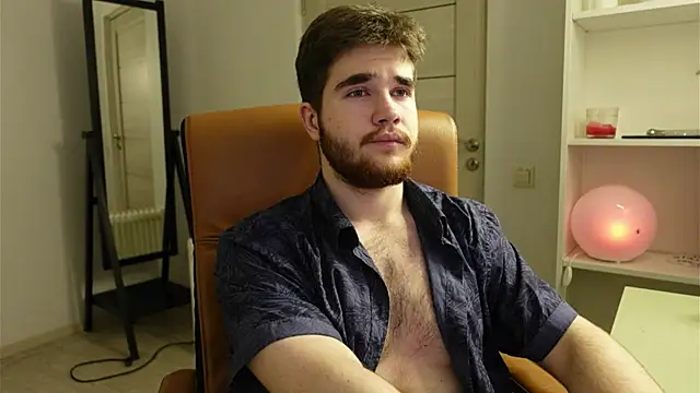 Snapshot of Mark_Maxim chatting on October 2025 08:48:02 PM Mark Maxim online show from October 2025 08:48:02 PM