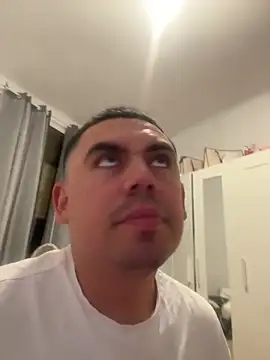 davidxxx099 online show from April 2026 10:21:02 PM