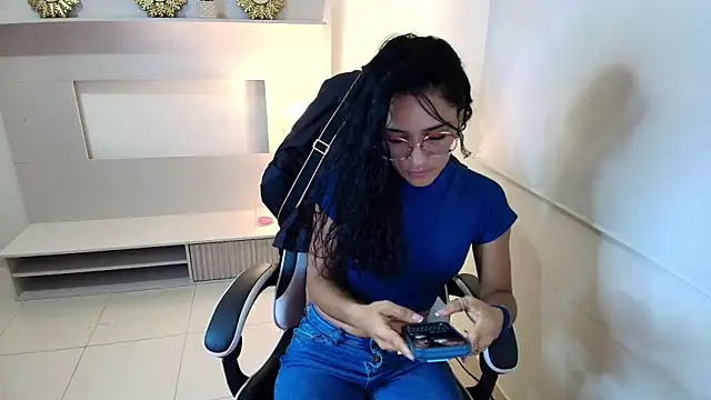Snapshot of princequinn_ chatting on May 2026 12:07:01 AM princequinn online show from May 2026 12:07:01 AM