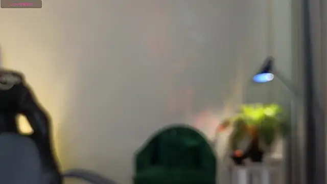 Lucy louras online show from September 2025 11:58:01 AM