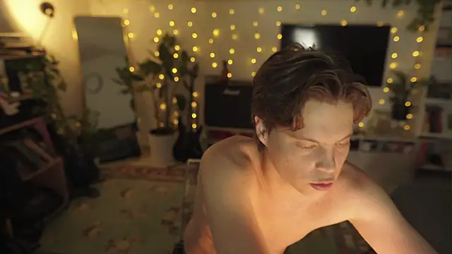 Snapshot of RusBradPitt chatting on June 2026 02:27:02 PM RusBradPitt online show from June 2026 02:27:02 PM