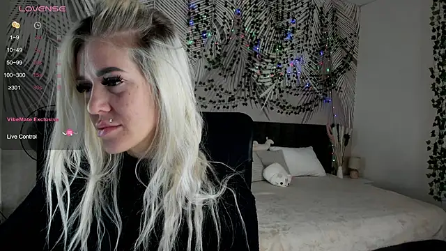 Kira Key online show from February 2026 01:50:02 AM