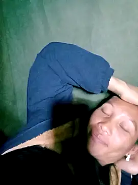 Lisa pusy online show from December 2025 07:21:01 PM