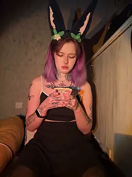 n1ghtcloud online show from October 2025 06:31:02 PM