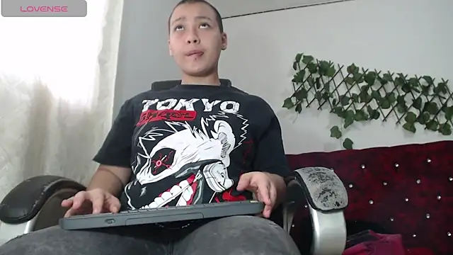 Snapshot of Cherry_vald chatting on February 2026 11:48:02 AM Cherry vald online show from February 2026 11:48:02 AM