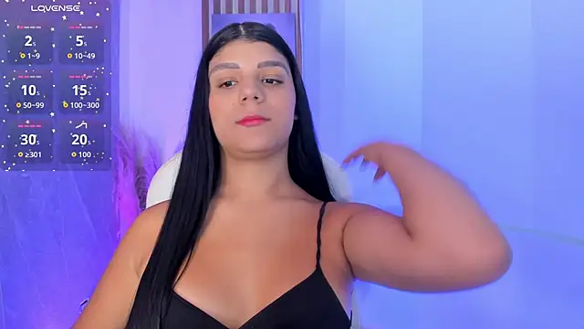 Snapshot of PauliinaBelle_ chatting on June 2026 01:39:02 PM PauliinaBelle online show from June 2026 01:39:02 PM