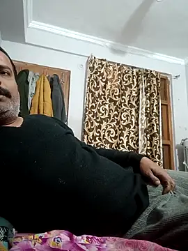 Snapshot of vardh033 chatting on February 2026 07:23:02 AM vardh033 online show from February 2026 07:23:02 AM