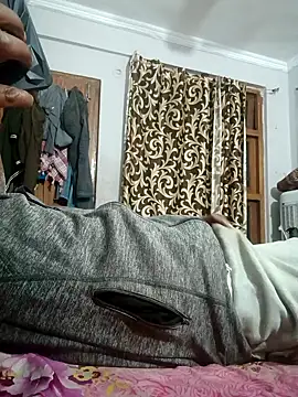 Snapshot of vardh033 chatting on February 2026 02:01:02 PM vardh033 online show from February 2026 02:01:02 PM