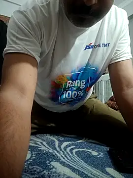 Snapshot of vardh033 chatting on March 2026 12:44:02 PM vardh033 online show from March 2026 12:44:02 PM