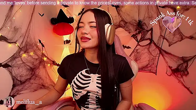 Melifluaa online show from October 2025 08:39:02 PM