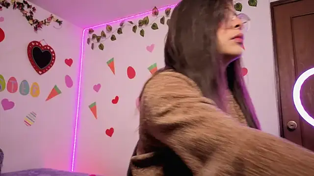 MiaCollinssx online show from April 2026 01:38:01 PM