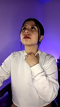 SiennaValera online show from November 2025 12:19:02 PM