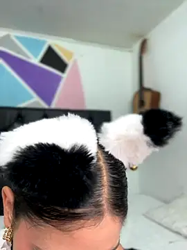 AVA 69 online show from September 2025 05:07:02 AM