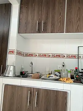 Snapshot of evelyn_1702 chatting on September 2025 06:42:01 PM evelyn 1702 online show from September 2025 06:42:01 PM