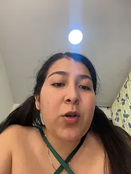 Snapshot of evelyn_1702 chatting on May 2026 08:50:02 PM evelyn 1702 online show from May 2026 08:50:02 PM