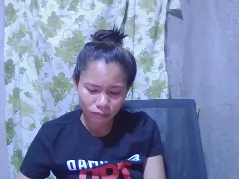 Sweeetgurll online show from November 2025 03:27:01 PM