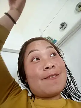 Milan6789 online show from February 2026 07:04:01 AM