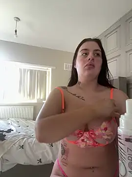 Snapshot of Victoriasteel chatting on March 2026 07:58:02 AM Victoriasteel online show from March 2026 07:58:02 AM