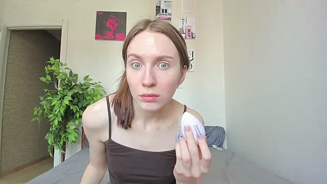 Kelly Gerzikaa online show from April 2026 05:35:01 AM