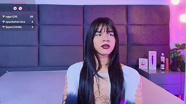 Slenna Moon online show from January 2026 03:10:02 AM