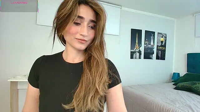 Snapshot of linda_morgan1 chatting on June 2026 12:19:01 PM linda morgan1 online show from June 2026 12:19:01 PM