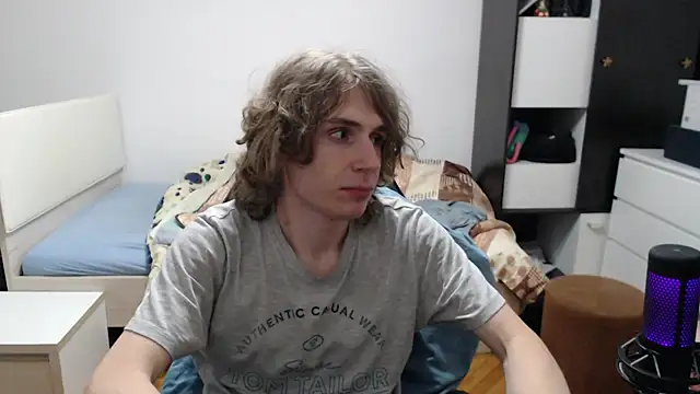 Snapshot of mcbrigete chatting on May 2026 11:03:01 PM mcbrigete online show from May 2026 11:03:01 PM
