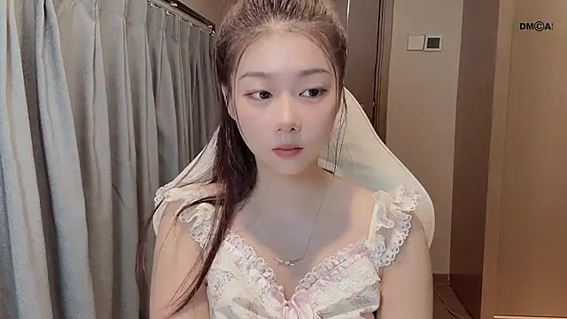 Makinghappymyself  online show from December 2025 05:37:01 AM