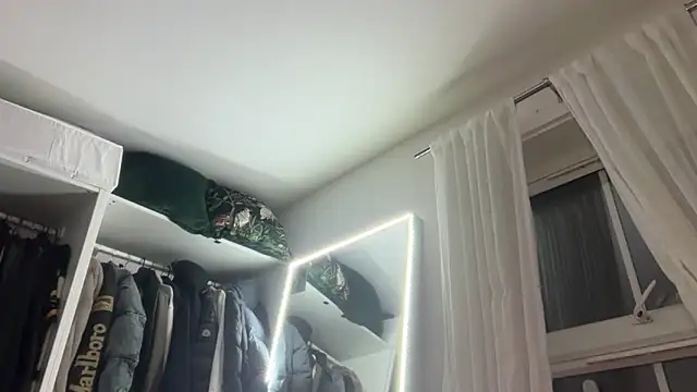 KayleeBella online show from March 2026 09:18:02 PM