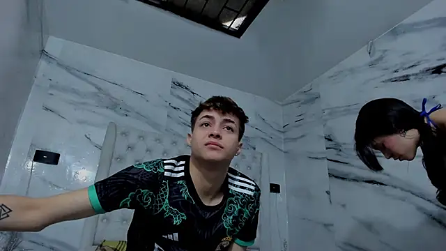 Ari and Storm online show from December 2025 01:42:01 PM