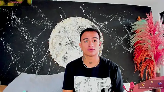 LiamDeep online show from November 2025 03:45:01 PM