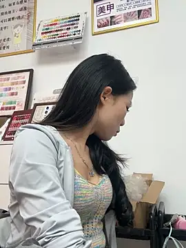 Baby-mmm online show from November 2025 02:58:02 AM