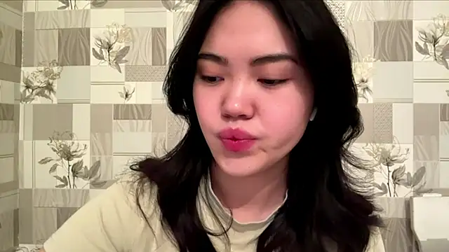 MIMIMary online show from October 2025 03:01:02 AM