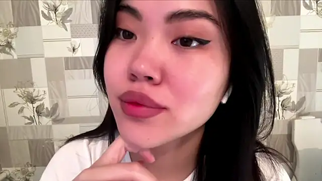 MIMIMary online show from October 2025 03:04:02 AM
