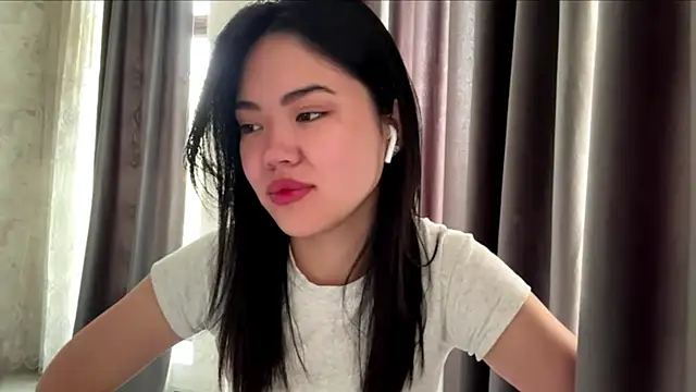 MIMIMary online show from October 2025 03:07:02 AM