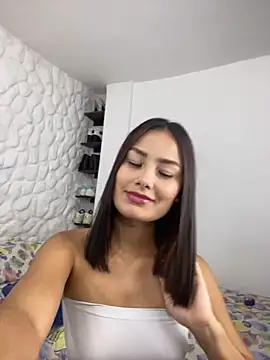 Snapshot of alasska_18 chatting on September 2025 11:04:02 PM alasska 18 online show from September 2025 11:04:02 PM