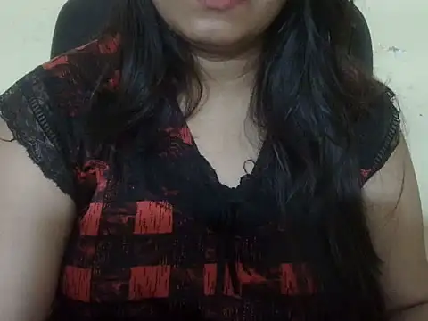 Aanya Hazel online show from August 2026 09:14:01 PM