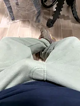 Snapshot of camboys_poyraz chatting on November 2025 08:48:01 AM camboys poyraz online show from November 2025 08:48:01 AM