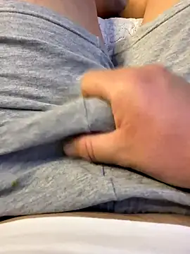 Snapshot of camboys_poyraz chatting on November 2025 10:22:02 PM camboys poyraz online show from November 2025 10:22:02 PM