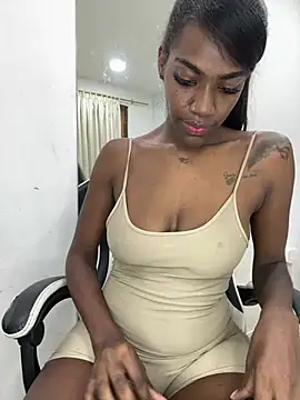 Snapshot of Alma_Stevenson chatting on June 2026 03:02:01 PM Alma Stevenson online show from June 2026 03:02:01 PM
