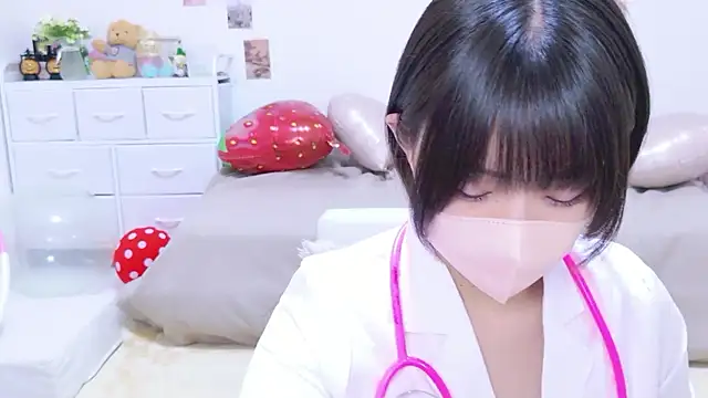 Snapshot of Hinata_Sun chatting on April 2026 12:44:02 PM Hinata Sun online show from April 2026 12:44:02 PM