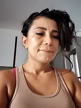 mia mancinii online show from June 2026 04:44:01 PM