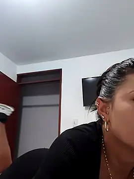 mia mancinii online show from July 2026 01:30:01 AM