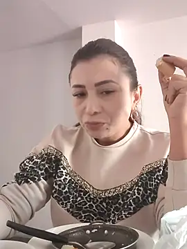 mia mancinii online show from July 2026 03:25:02 PM
