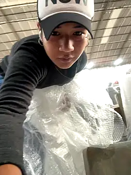 xbigpeach online show from October 2025 12:46:01 PM