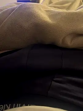 ppeterb online show from November 2025 09:59:01 PM