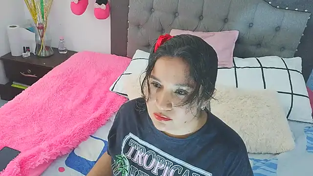 Nicolletorres2 online show from February 2026 08:14:02 PM