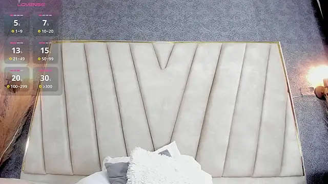 AlyssAlvarado online show from September 2025 02:39:02 AM